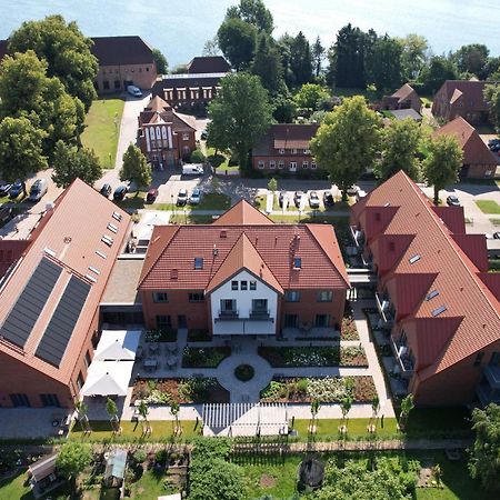 Seehotel Zarrentin Zarrentin am Schaalsee Εξωτερικό φωτογραφία